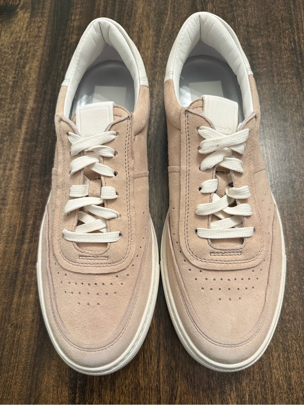 Dolce Vita Women’s sneakers featuring light pink suede leather, Size 9.5